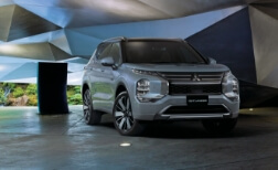 MITSUBISHI OUTLANDER Image