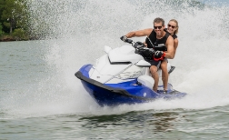 YAMAHA MOTOR WAVERUNNER Image