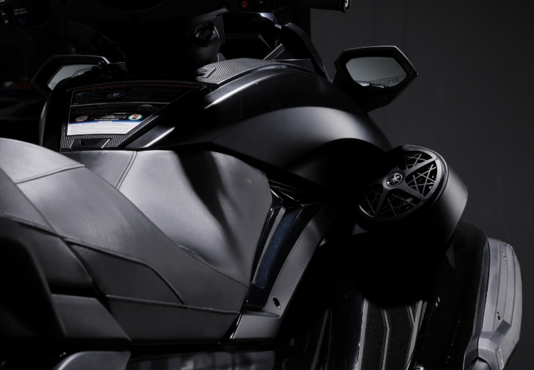 YAMAHA MOTOR WAVERUNNER スピーカー配置イメージ